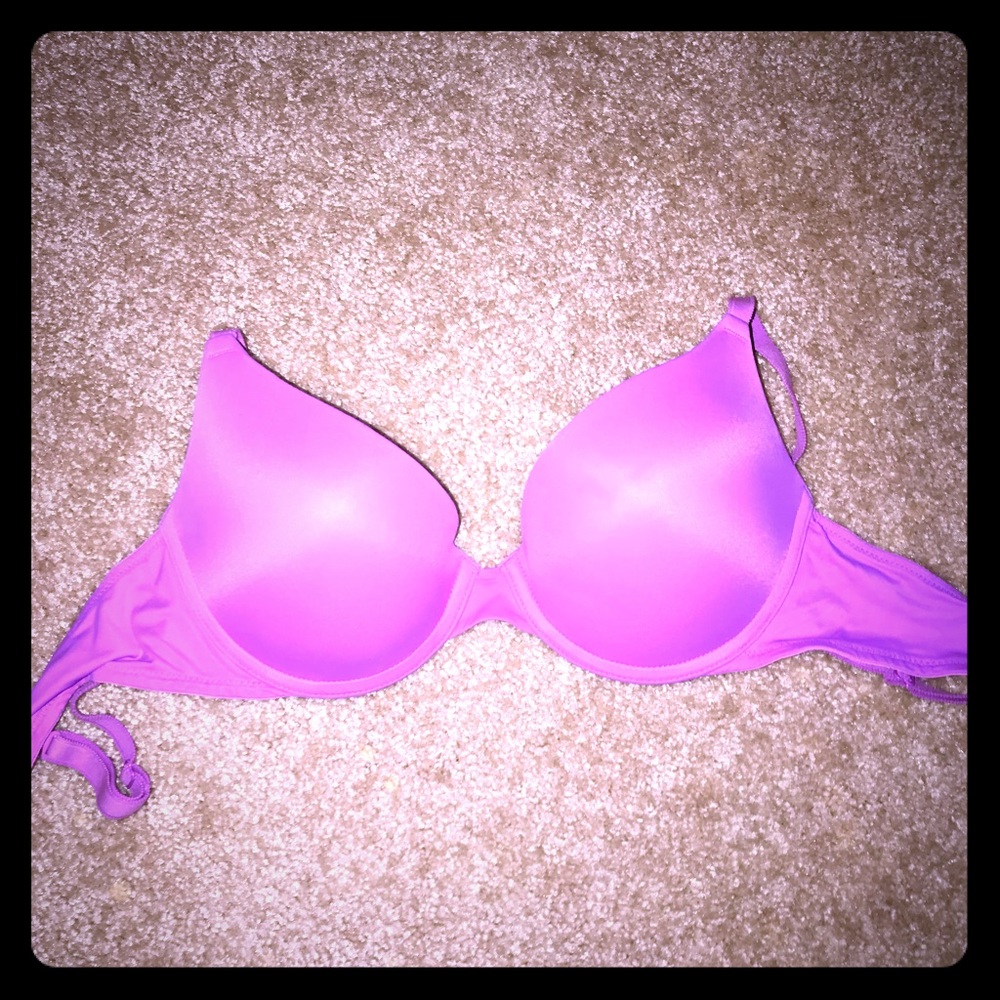 VS PINK push-up bra. NWOT.